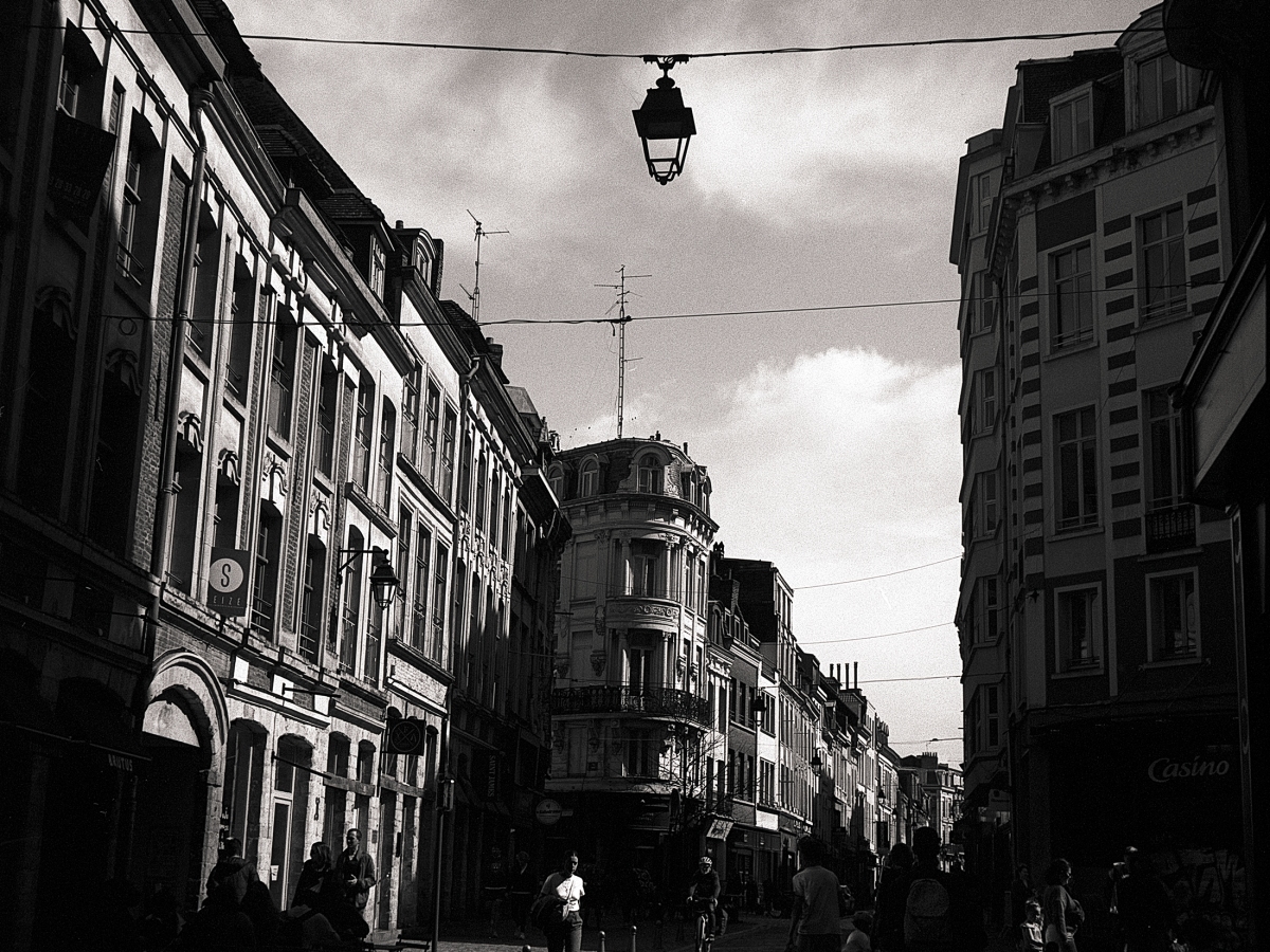 Photographies de rue faciles avec un 6×6 argentique